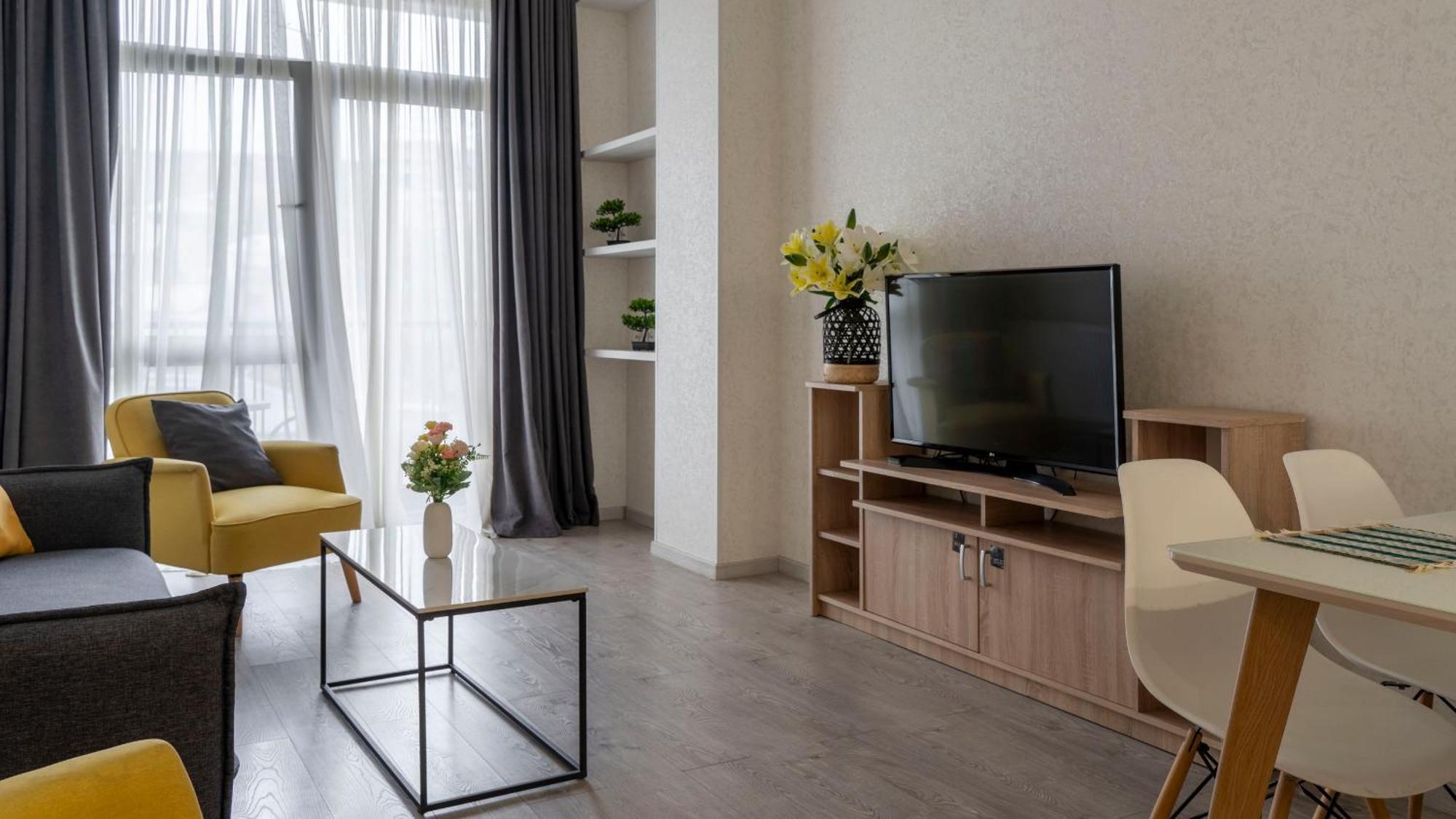 Cozy Apartment In The Heart Of ティビリシ エクステリア 写真